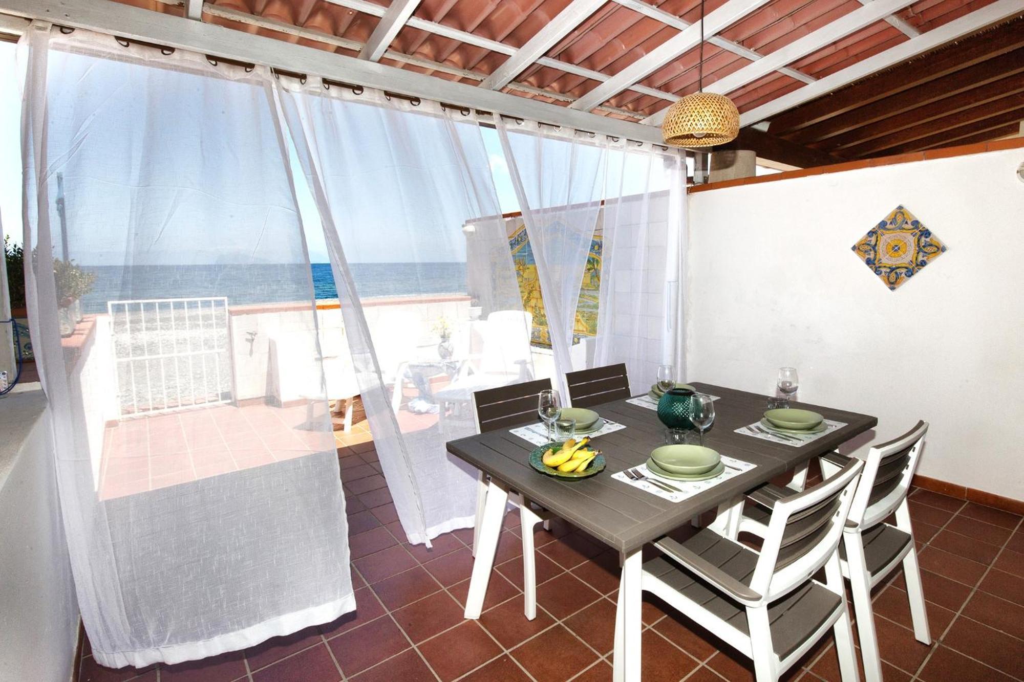 Casa Angela Lipari Apartment *